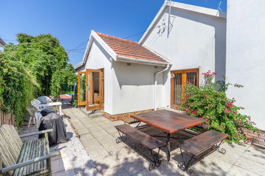 To Let 3 Bedroom Property for Rent in Pinelands Western Cape